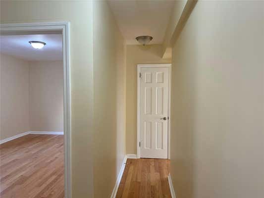 2 beds, 1 bath, 900 sqft, $2,400, Unit 3H