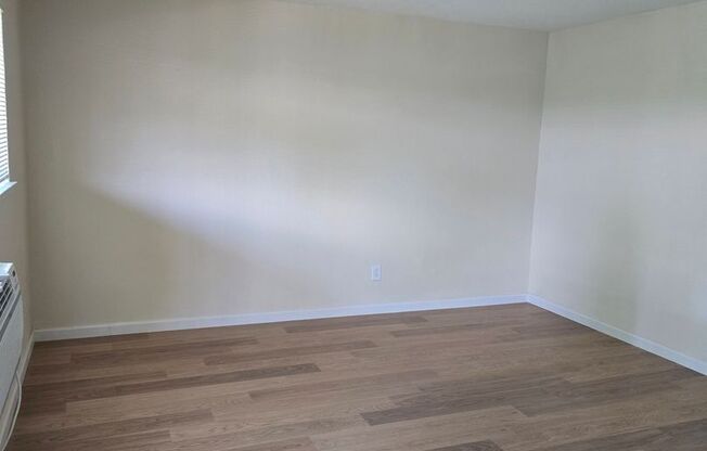 Rockingham Apartments