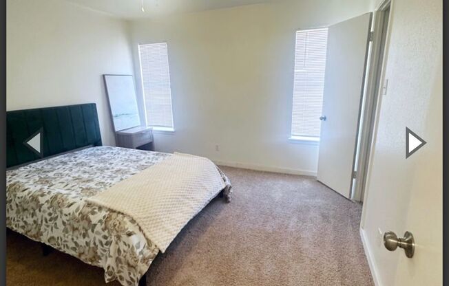 1 bed, 1 bath, 750 sqft, $775, Unit 1E