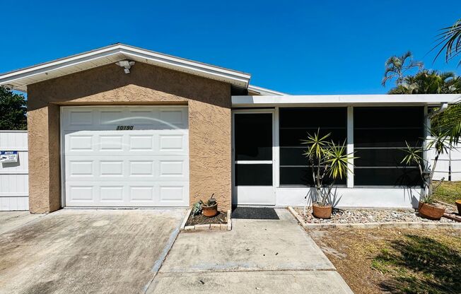 3/2.5/1 Freshly Updated Pinellas Park Home