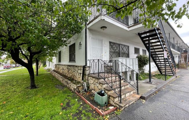 1137 E. California Ave. Glendale