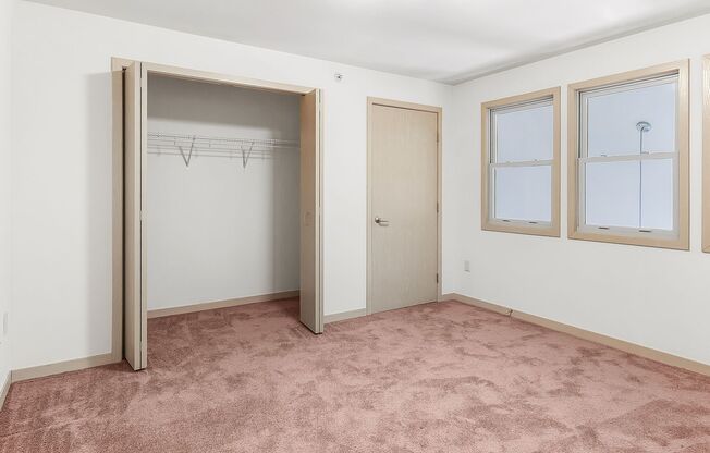 2 beds, 1 bath, 817 sqft, $1,495, Unit 602-301