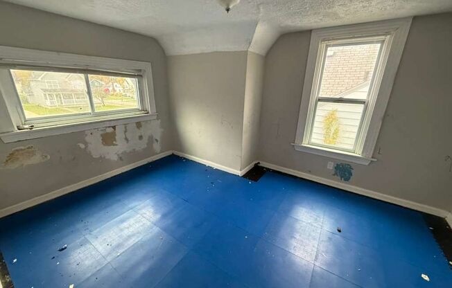 3 BED 1.5 BATH BEAUTIFUL SINGLE HOME!