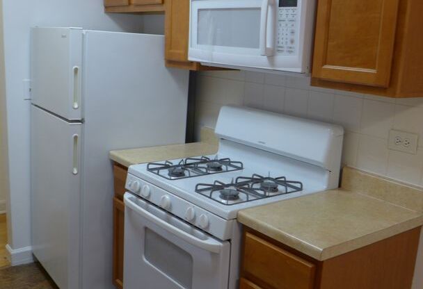 1 bed, 1 bath, 635 sqft, $1,595, Unit 503