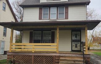 3 beds, 1 bath, $1,550