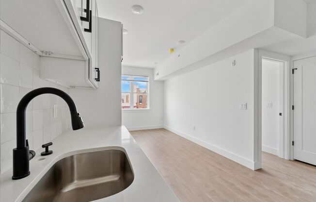 1 bed, 1 bath, 700 sqft, $1,269, Unit 202