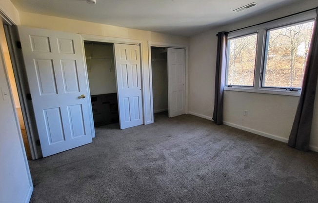 2 beds, 1 bath, 972 sqft, $2,200, Unit 303