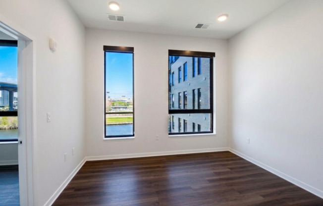 1 bed, 1 bath, 500 sqft, $1,725, Unit 111