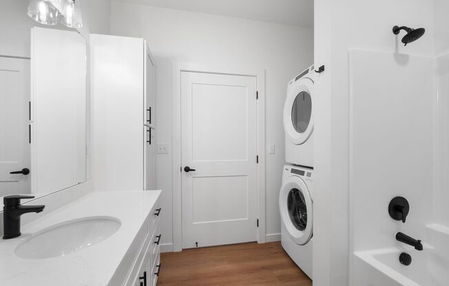 1 bed, 1 bath, 586 sqft, $1,499, Unit 102