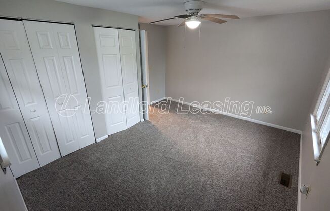 3 beds, 1 bath, $1,295