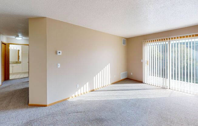 2 beds, 1 bath, 1,023 sqft, $1,175, Unit 3101-217