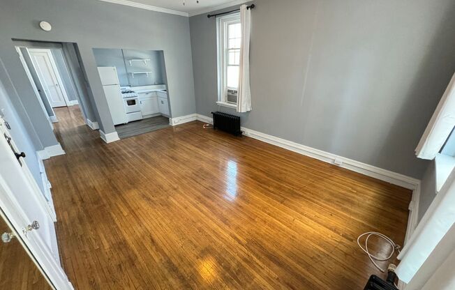 1 bed, 1 bath, $995, Unit 117