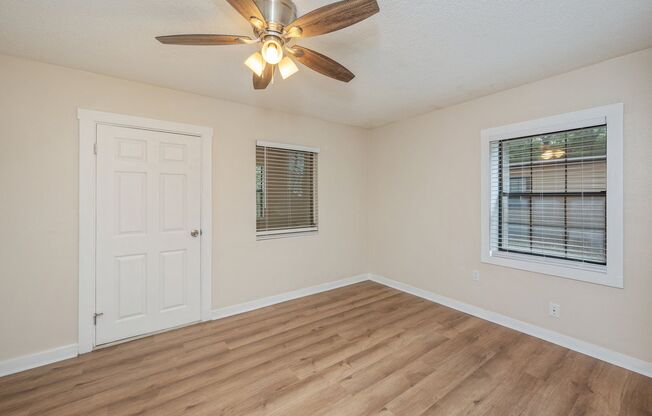 Cozy duplex in the heart of Niceville!