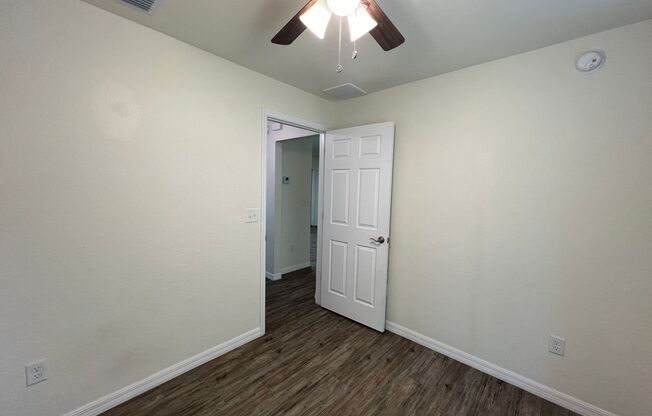 3 beds, 2 baths, $1,435