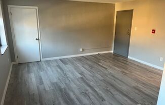 3 beds, 1 bath, $1,208, Unit 301