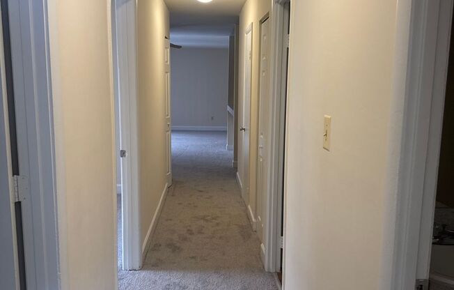 3 beds, 2 baths, 1,300 sqft, $2,100, Unit 3335 #202