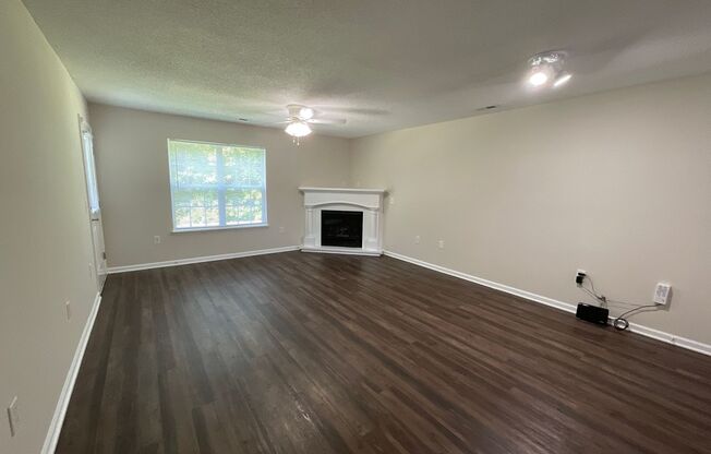 2 beds, 2 baths, 1,131 sqft, $1,475, Unit 2772-3