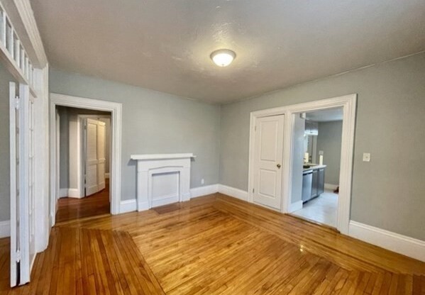 1 bed, 1 bath, 1,100 sqft, $2,000, Unit 1
