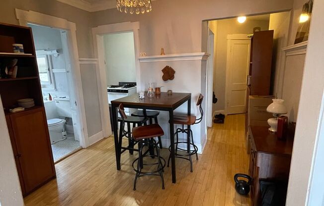 1 bed, 1 bath, $995, Unit 45