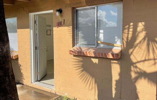 1 bed, 1 bath, 550 sqft, $995, Unit 22