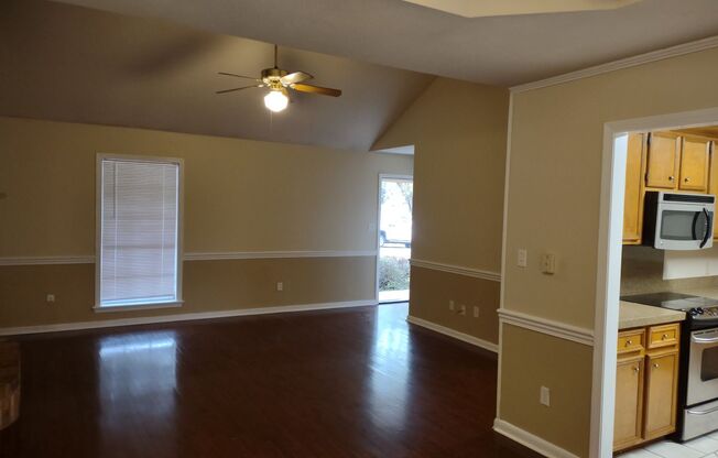 3 beds, 2 baths, $1,795