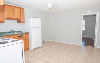 1 bed, 1 bath, 2,880 sqft, $799, Unit 3R