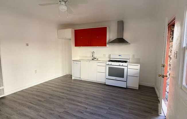 1 bed, 1 bath, 400 sqft, $1,795, Unit 20