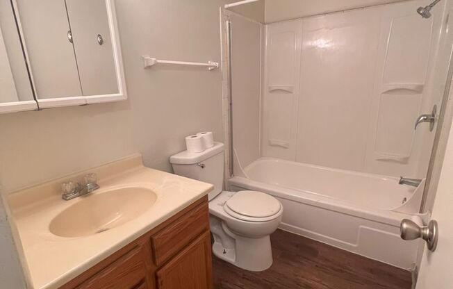 1 bed, 1 bath, 600 sqft, $750, Unit 3202-K5