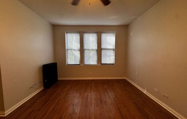 Studio, 1 bath, 450 sqft, $1,375, Unit 308