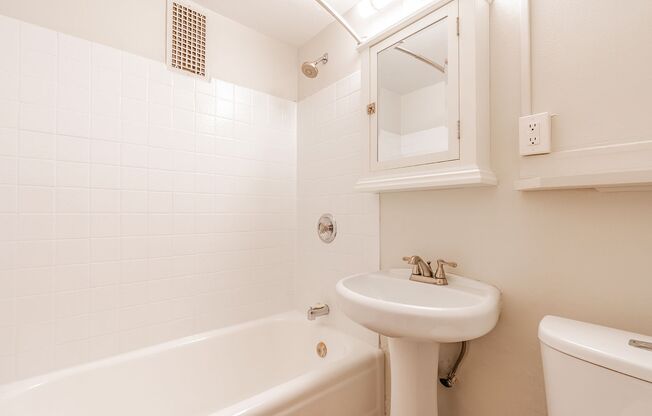 1 bed, 1 bath, 515 sqft, $1,799, Unit 212