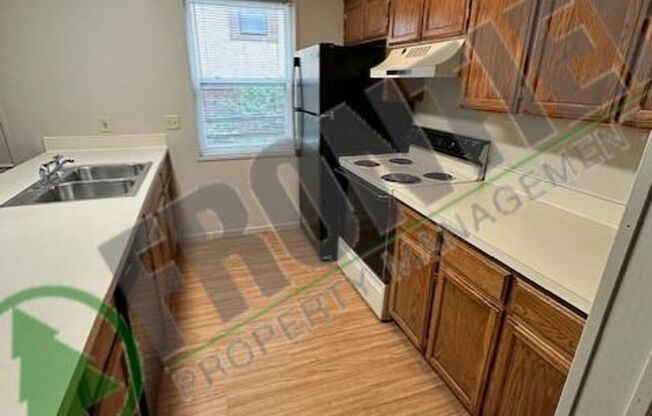 2 beds, 1 bath, $745