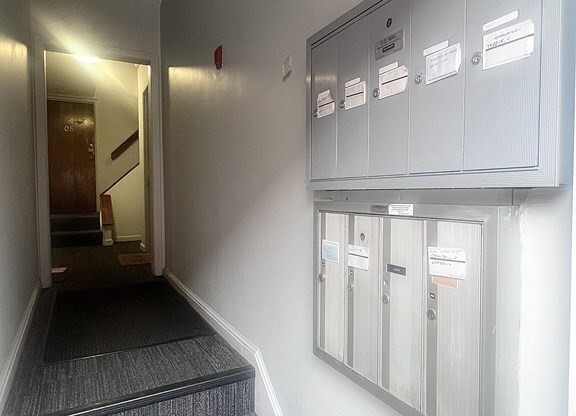 1 bed, 1 bath, 550 sqft, $2,500, Unit 102