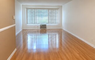 6064 WHITSETT AVE