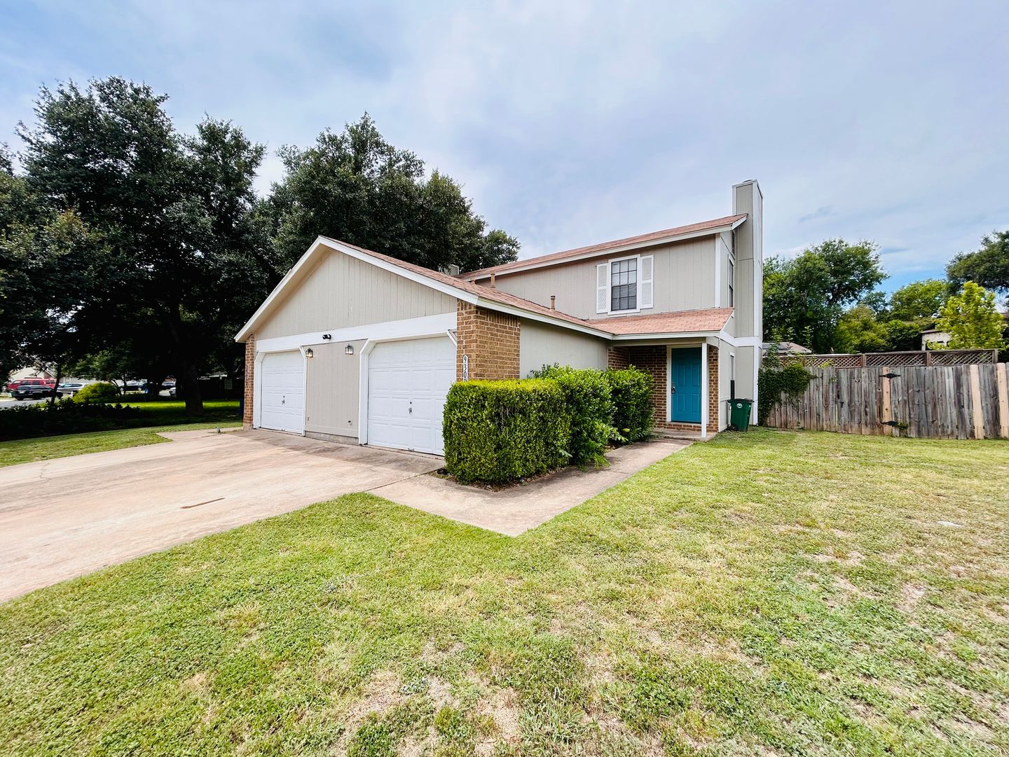 9300 KEMPLER DR