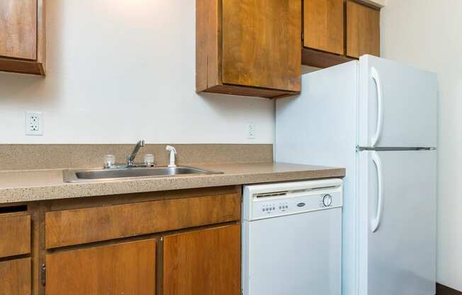 Pinewood Terrace Apartments | Kitchen View