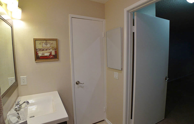 1 bed, 1 bath, 660 sqft, $1,895, Unit 204