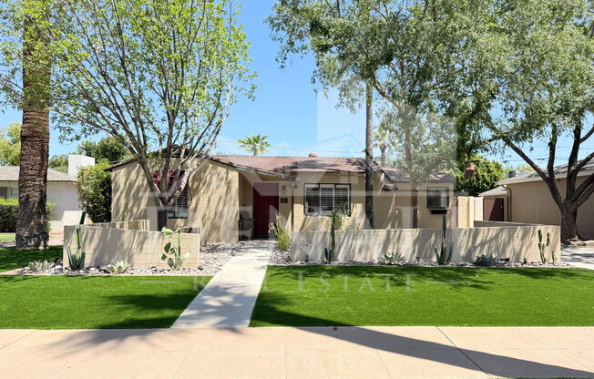 1326 W PALM LN