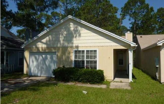 3-Bedroom 2-Bath Adorable Home $1950 Month 'Kelly Hill Estates' Neighborhood Valparaiso Fl.