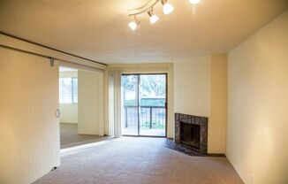 1 bed, 1 bath, $1,647, Unit 0195