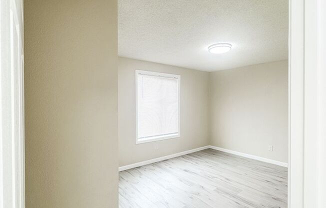 2 beds, 1 bath, 788 sqft, $1,300, Unit 1899F