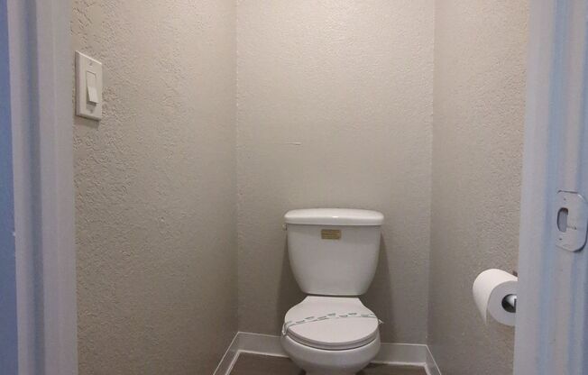 2 beds, 2 baths, 1,085 sqft, $1,506, Unit CA 1330-201