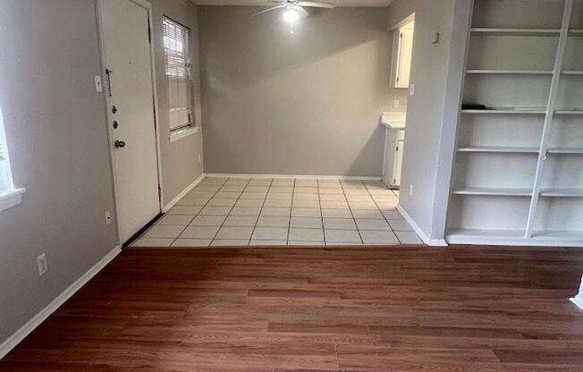 2 beds, 1 bath, 750 sqft, $1,000, Unit K708 - 307 - 109