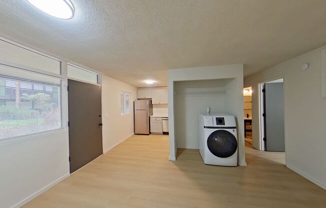 3 beds, 1 bath, 755 sqft, $2,347, Unit 31A