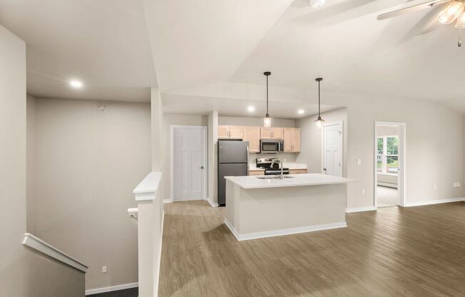 2 beds, 1 bath, 1,233 sqft, $1,699.99, Unit 198-03