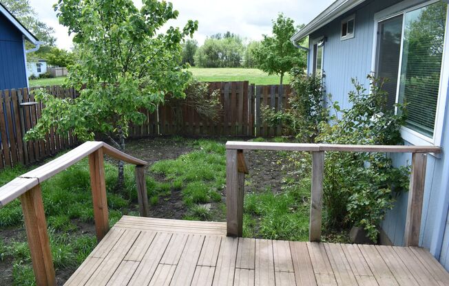 469 Hummingbird St. SE