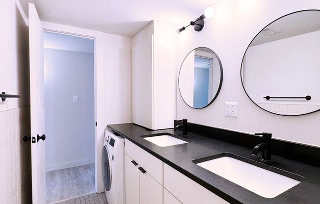 2 beds, 1 bath, 858 sqft, $1,849, Unit OPA-161