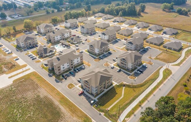 3 beds, 2 baths, 1,304 sqft, $1,829, Unit 568