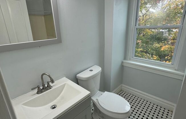 1 bed, 1 bath, $1,395, Unit Unit 41C