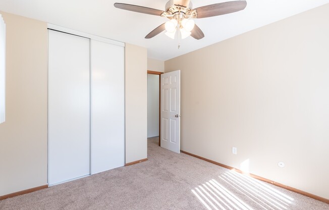 1 bed, 1 bath, $1,049, Unit 65009