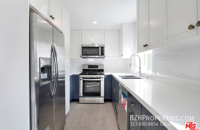 6032 1/2 ROMAINE ST